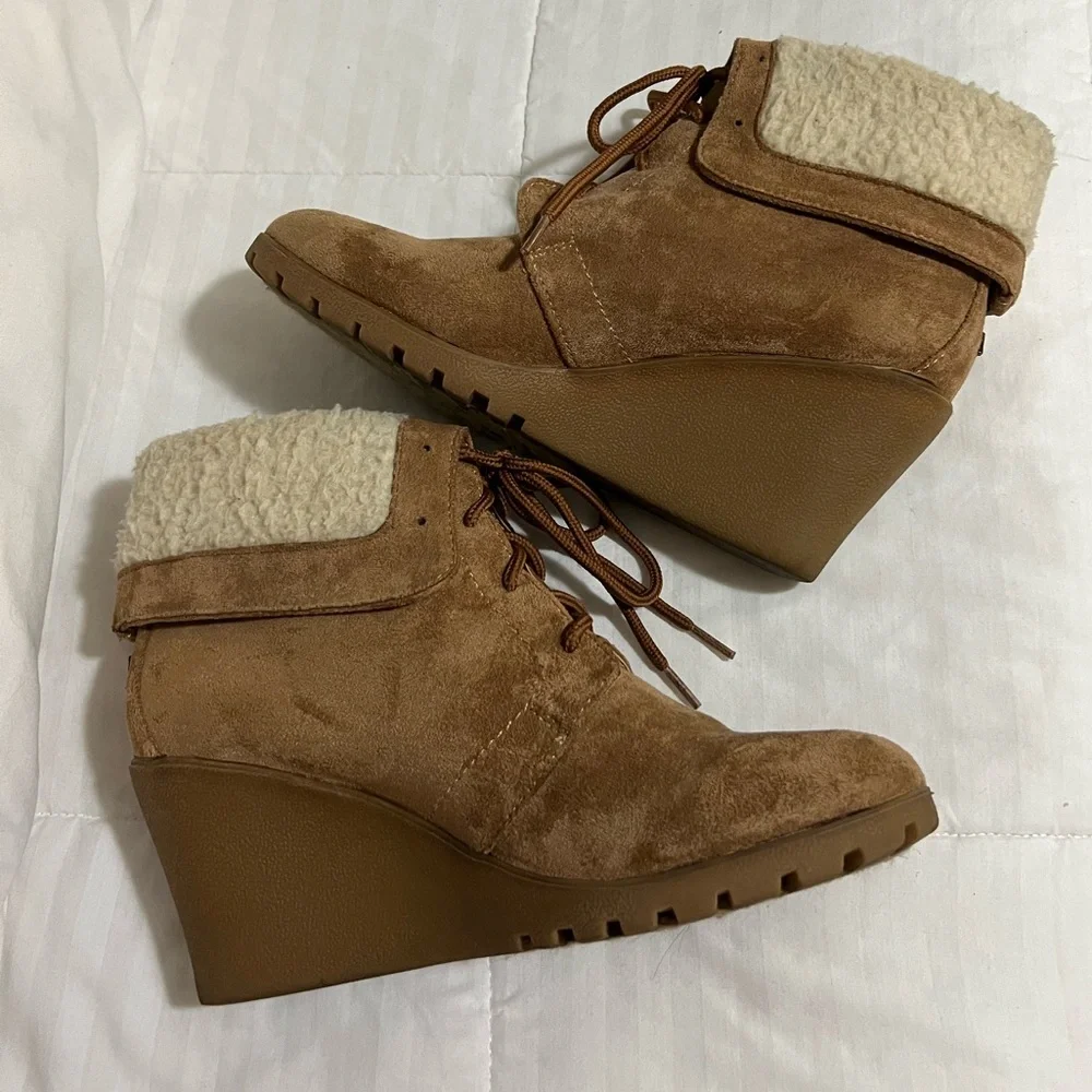 Nautica Suede Lace-up Wedge Boots - Picture 10 of 10